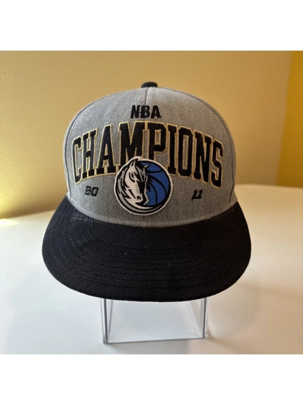 ADIDAS Mavericks 2011 NBA Championship Locker Room Snapback Hat RARE